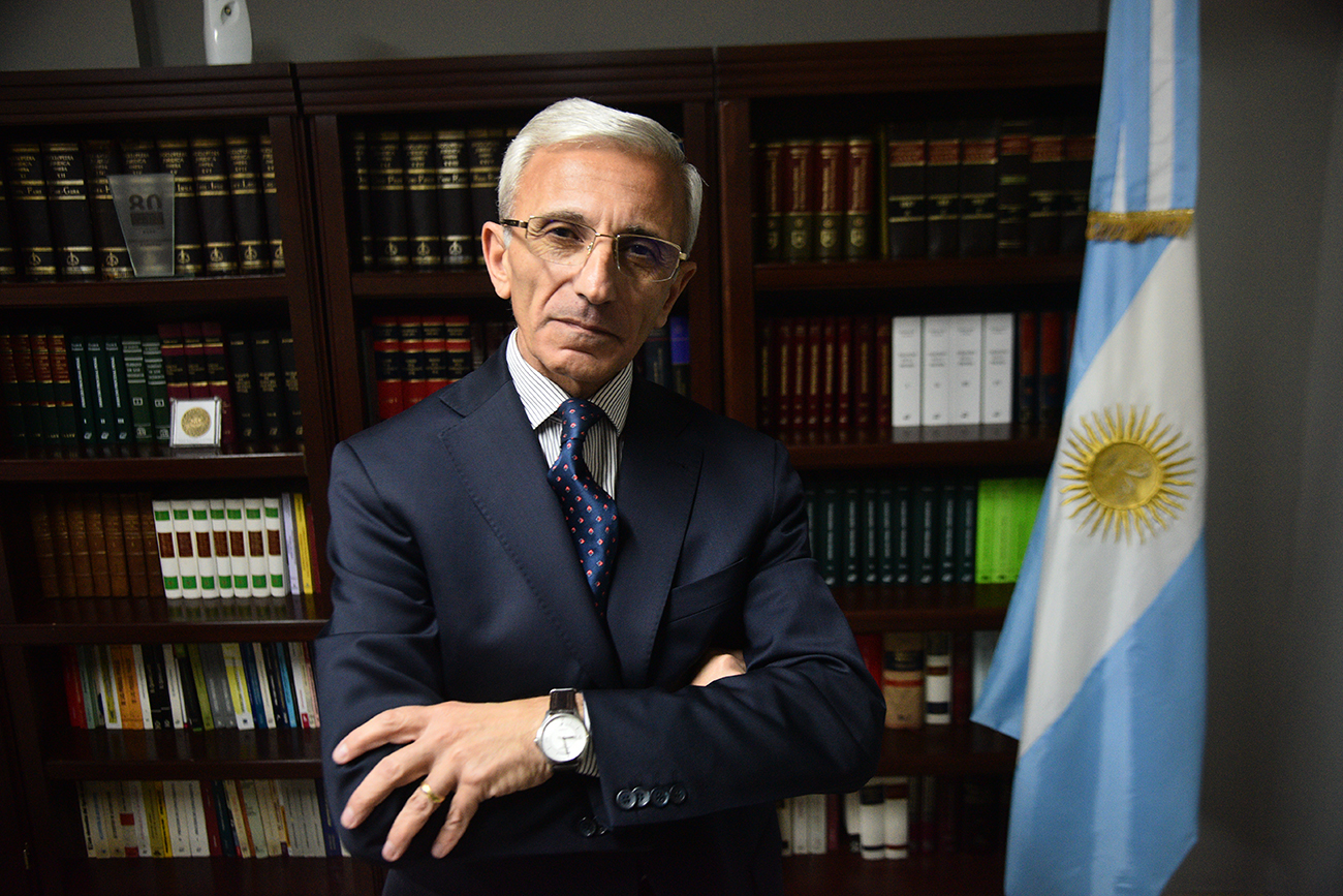 Querellante. Desde el comienzo del caso, Carlos Nayi acompaña a la familia del taxista asesinado. (Pedro Castillo / La Voz)