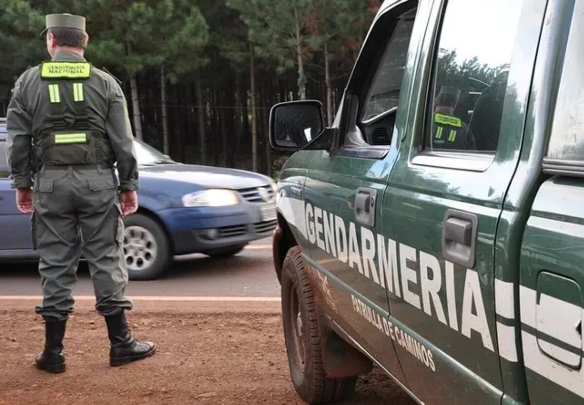 Los uniformados de Gendarmería Nacional encontraron una fortuna dentro de un camión en la provincia de Córdoba.