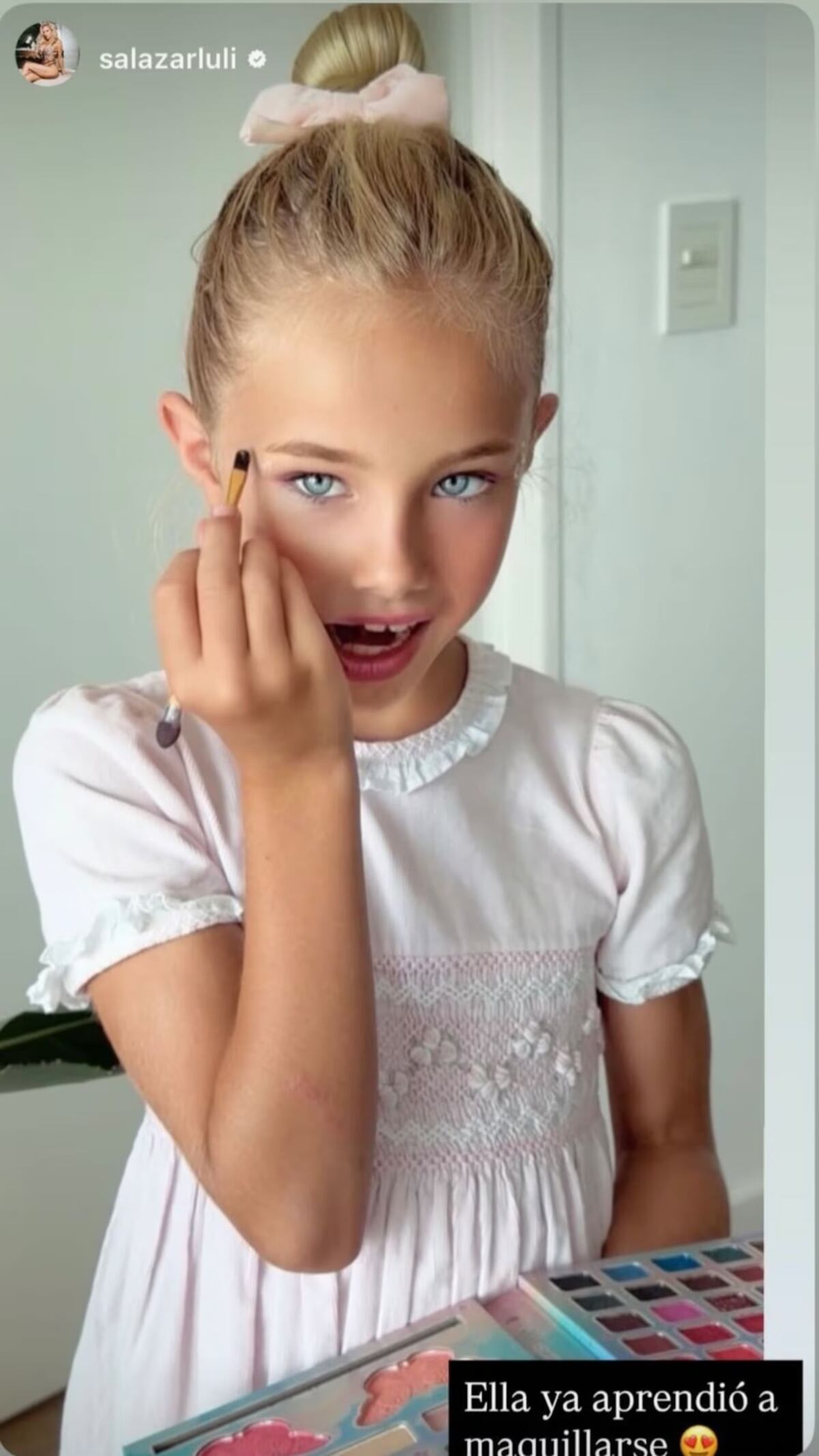 Matilda Salazar mostró su talento para el maquillaje y sorprendió con una minimanicura