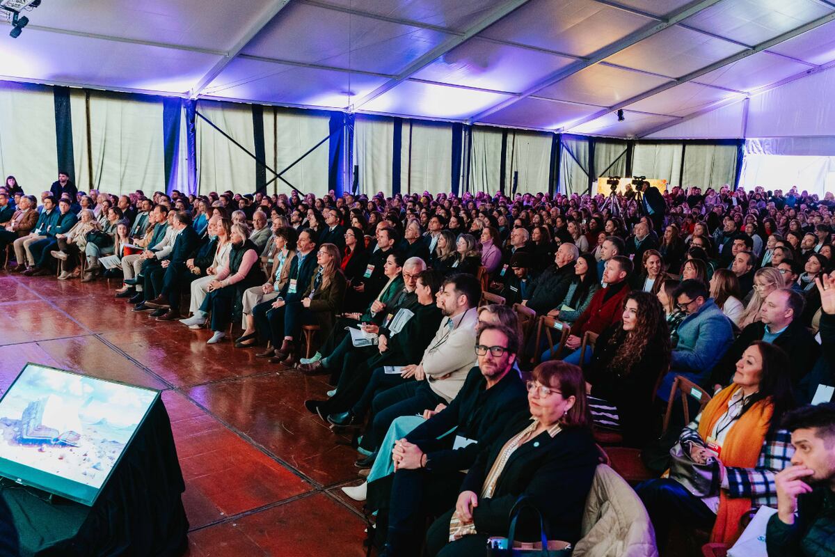 Bajo la consigna “EduHack: rompiendo paradigmas”, el encuentro impulsará nuevas formas de enseñar y aprender, centradas en la creatividad, la colaboración y la acción.