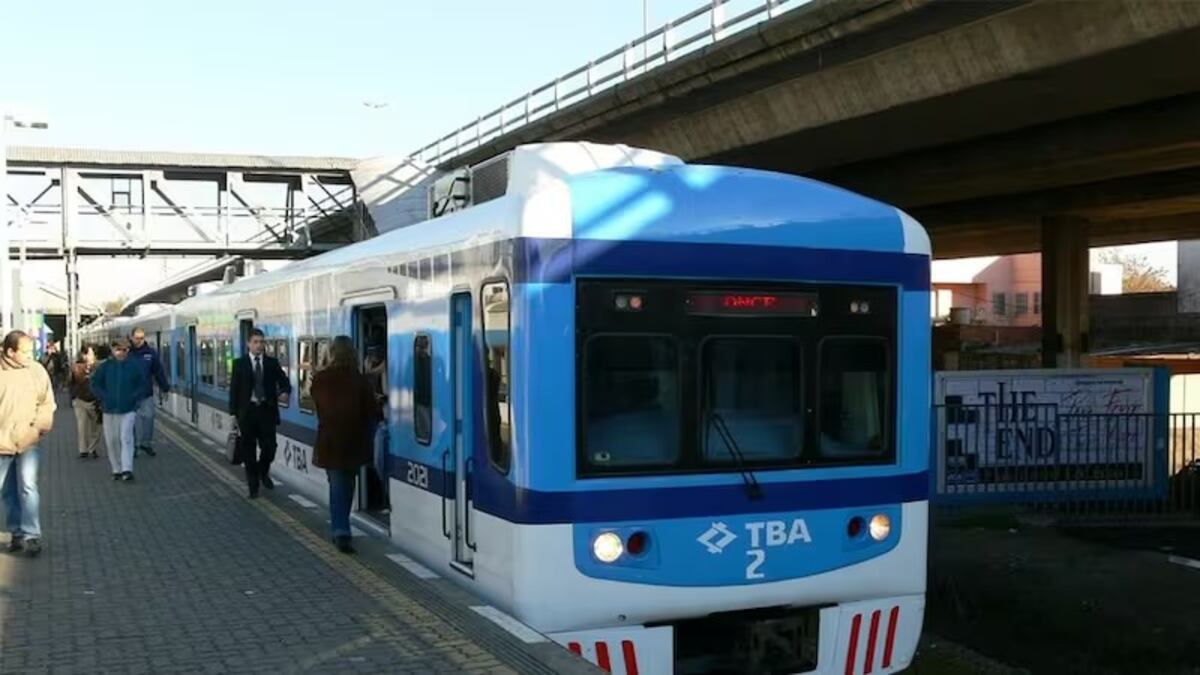 Cuál es la estación del Tren Sarmiento que tendrá andenes provisorios por dos años.