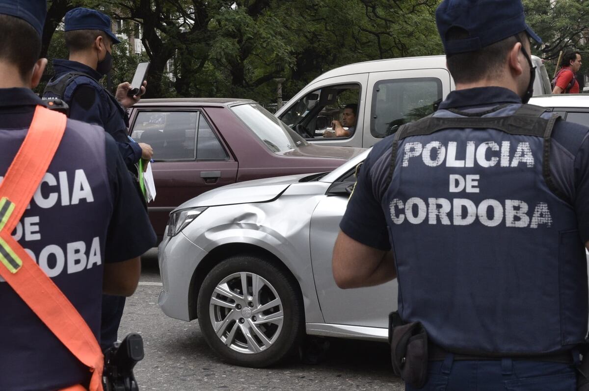 cañada y bulevar san juan atropellaron a un limpiavidrios foto ramiro pereyra