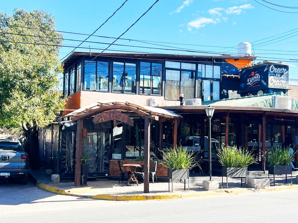 A´gusto Resto Cultural (La Voz).