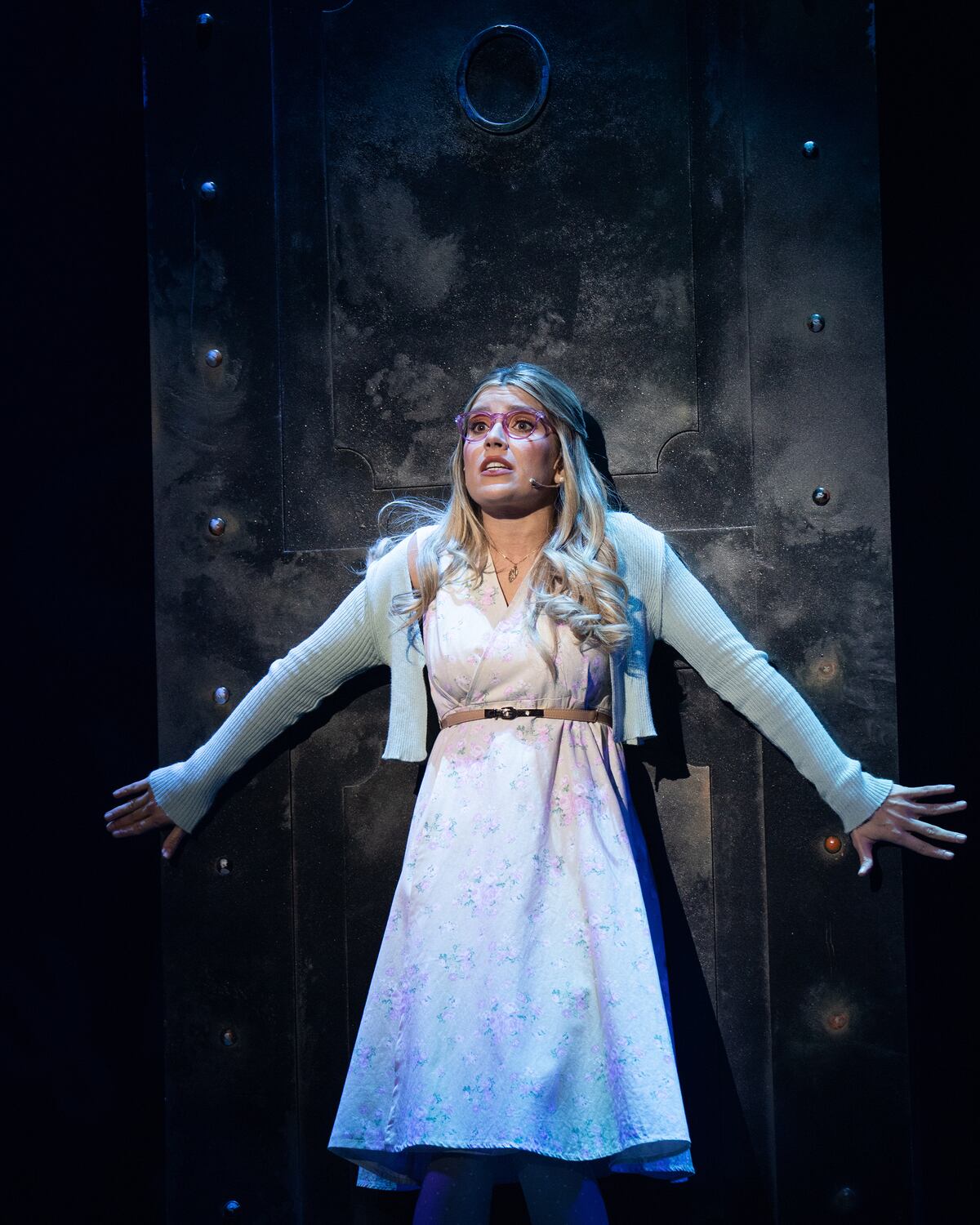 Laurita Fernández como Señorita Miel en Matilda, el musical. (Foto: Prensa Matilda, el musical)