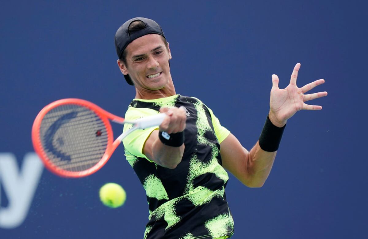 Coria no pudo con Jenson Brooksby y se despidió en la primera ronda del Masters de Miami. (AP)