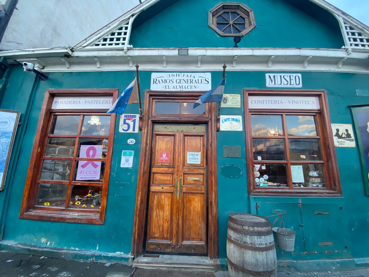 Almacén Ramos Generales, el lugar que mantiene viva la historia de Ushuaia. (Magalí Gaido/Voy de Viaje)