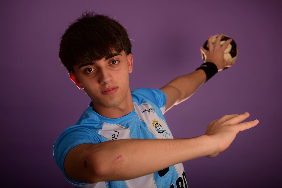 Román Villarruel, premio Estímulo 2025 en handball (José Gabriel Hernández / La Voz)