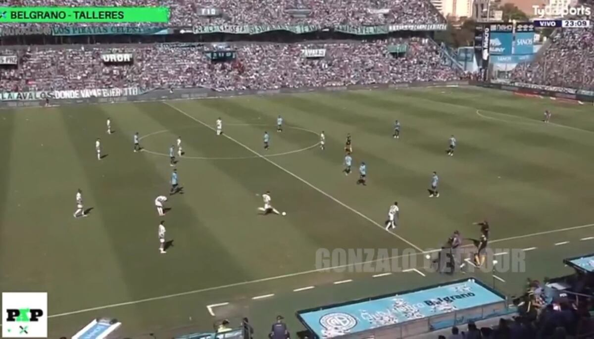 Nahuel Bustos pateó desde cerca de 10 metros más adelante del lugar indicado (Foto: Captura TV).