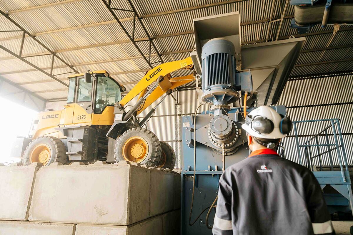 La empresa Contrini ha instalado una planta destinada al tratamiento de neumáticos fuera de uso.
