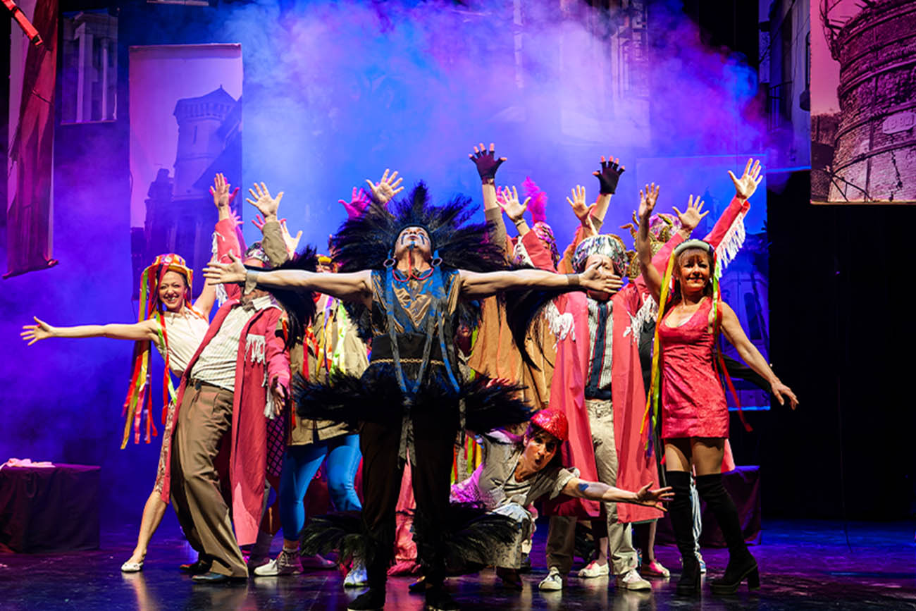 San Vicente Super Star por la Comedia Cordobesa.