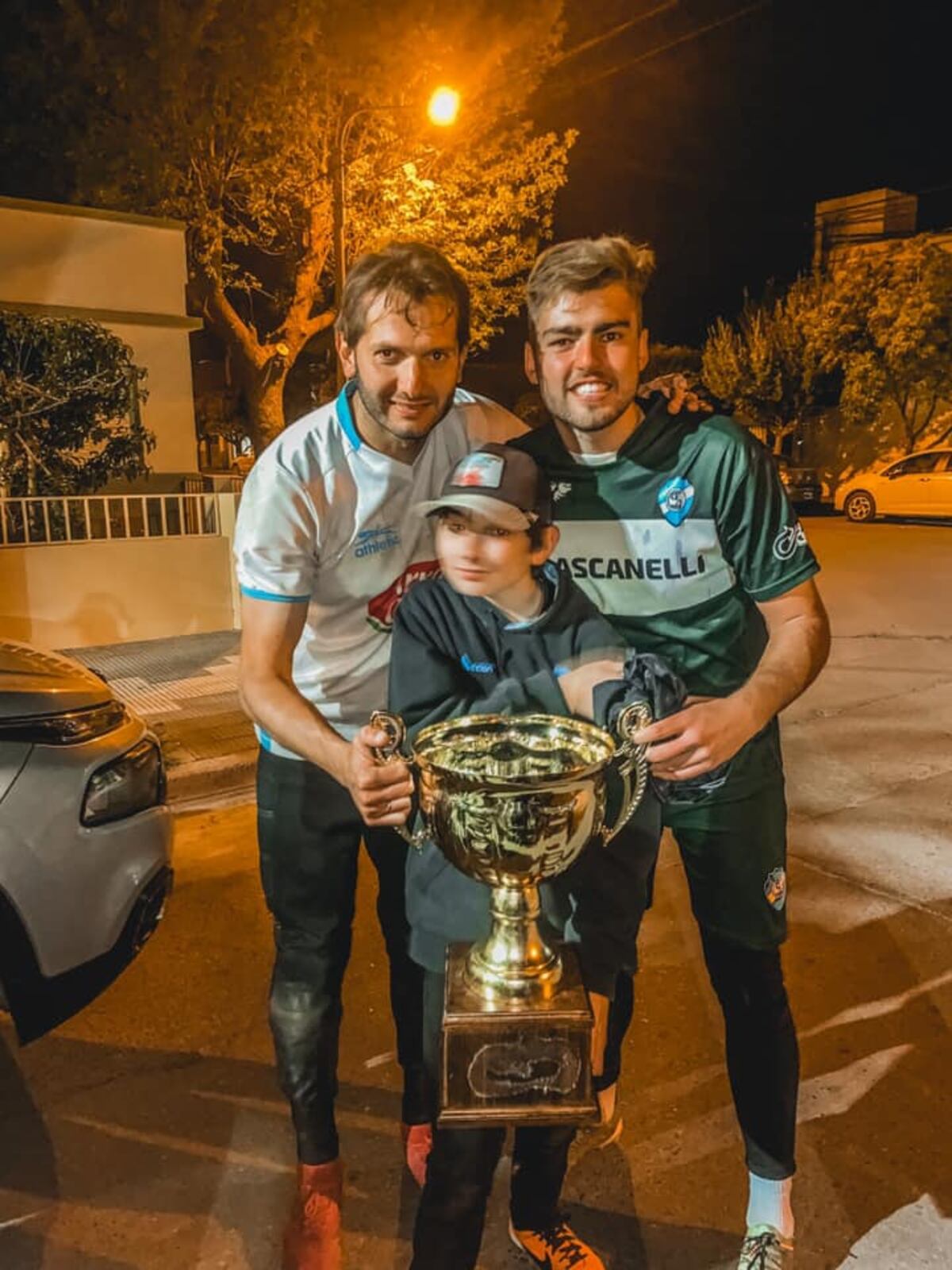 Iván Castro, arquero de 9 de Julio de Río Tercero, sigue sumando títulos a una carrera increíble en el interior cordobés. (Gentileza Facebook Iván Castro).