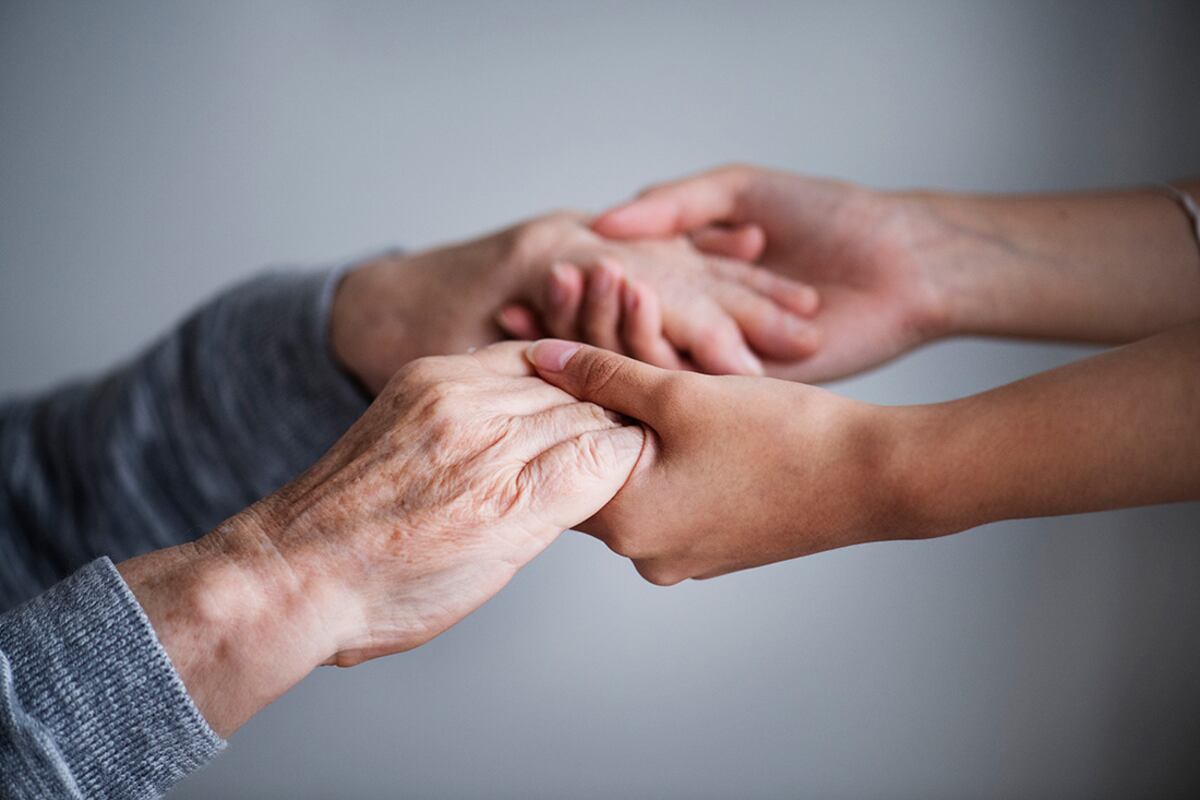 Tenemos que trabajar fuertemente en pos del reconocimiento y ejercicio pleno de los derechos de nuestros mayores. (Imagen: Freepik)