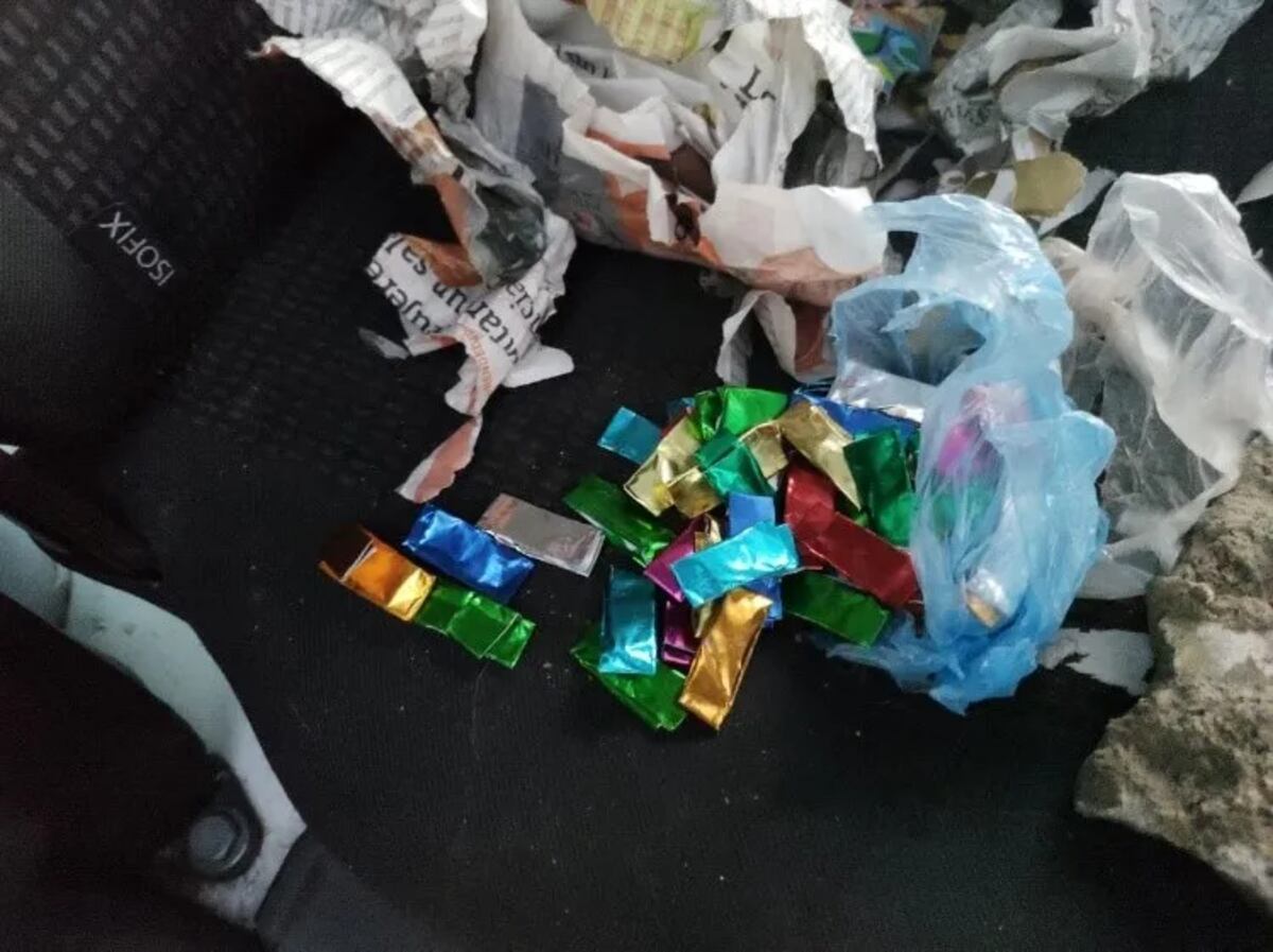 La droga estaba repartida en pequeños paquetes de colores. (Diario de Cuyo)