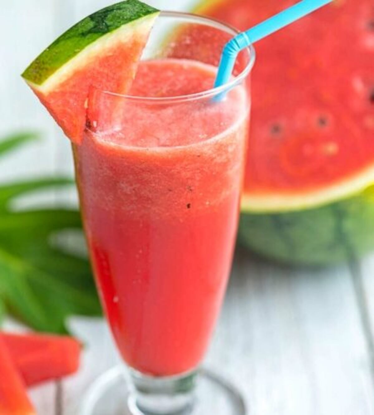 La rodaja. Una de las más simples y típicas decoraciones para bebidas frutales. (Imagen ilustrativa / web)