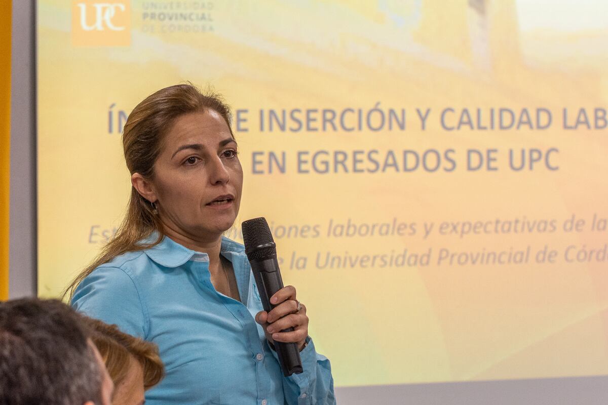 Julia Oliva Cúneo, rectora de la UPC.