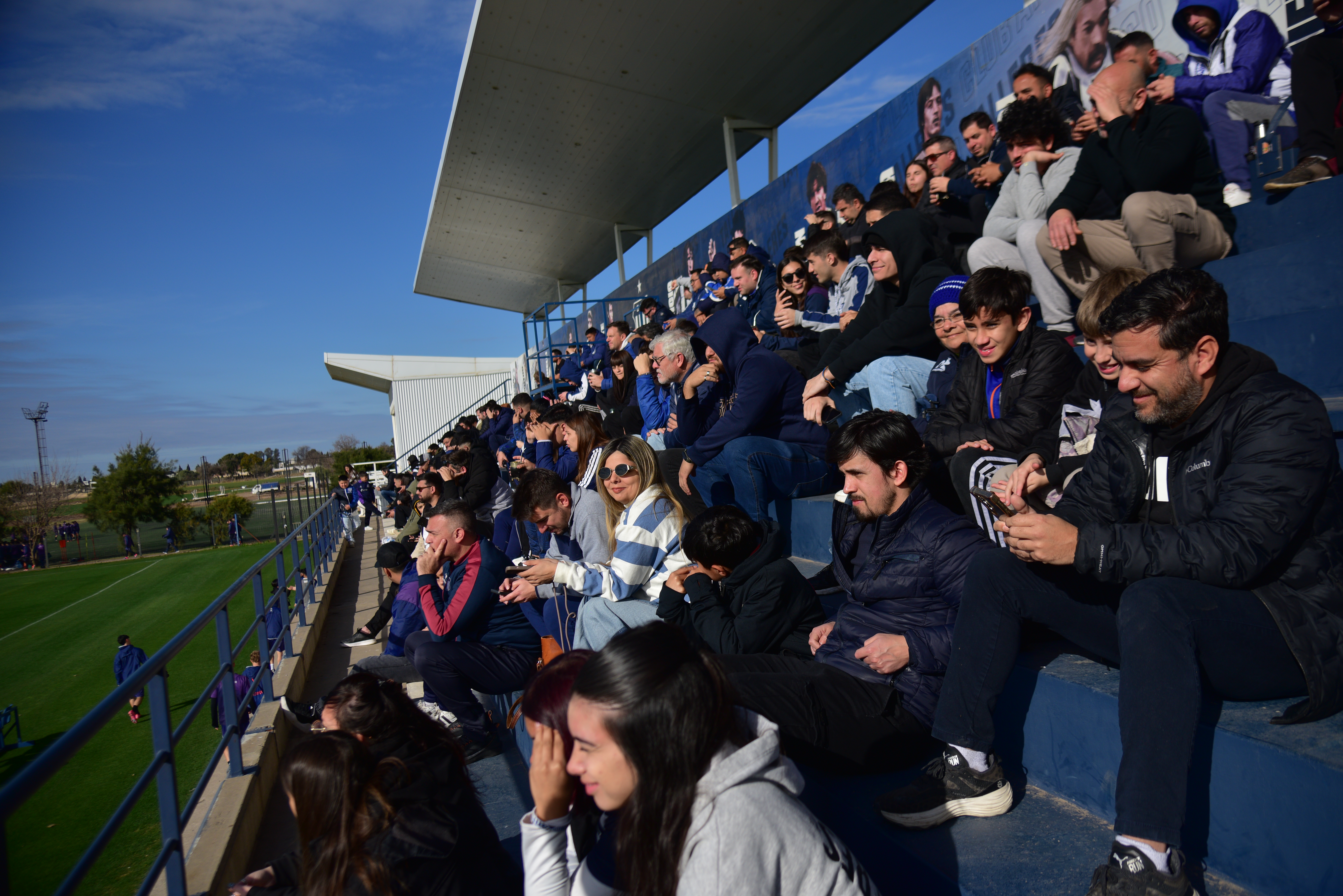 Socias y socios en el entrenamiento de Talleres en el Card. (Pedro Castillo / La Voz)