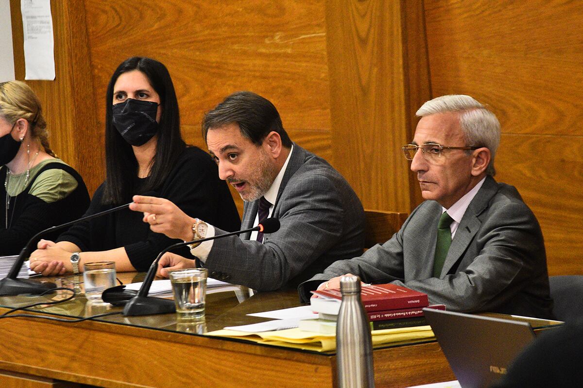 Dureza. El fiscal Marcelo Fenoll pidió prisión perpetua a Franco Tapia. El tribunal acogió su pedido. El penalista Carlos Nayi también pidió la pena máxima. (Pedro Castillo / La Voz)
