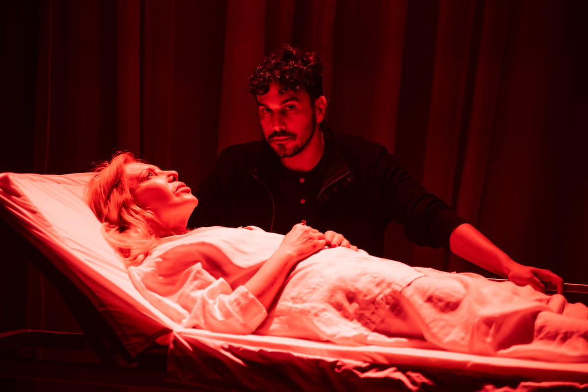 Cecilia Roth y Martín Slipak, madre e hijo en la  obra de Florian Zeller. (Prensa de la obra)