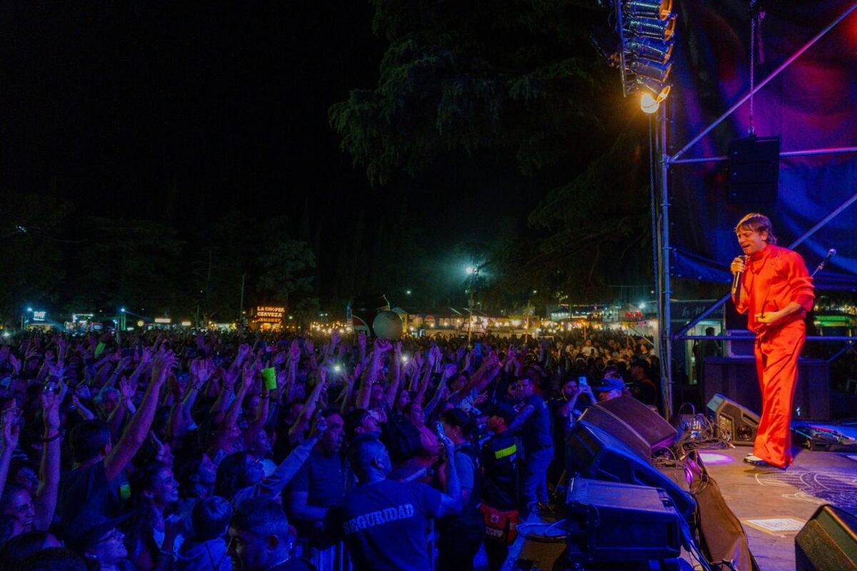 Los artistas estaban sorprendidos por la magnitud del público y por la energía del Happy Birra 2025.