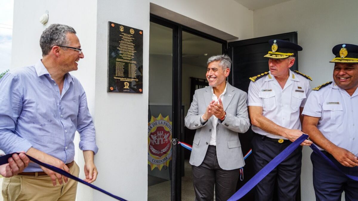 Inauguraron una nueva base policial en Villa Allende. (Gobierno)