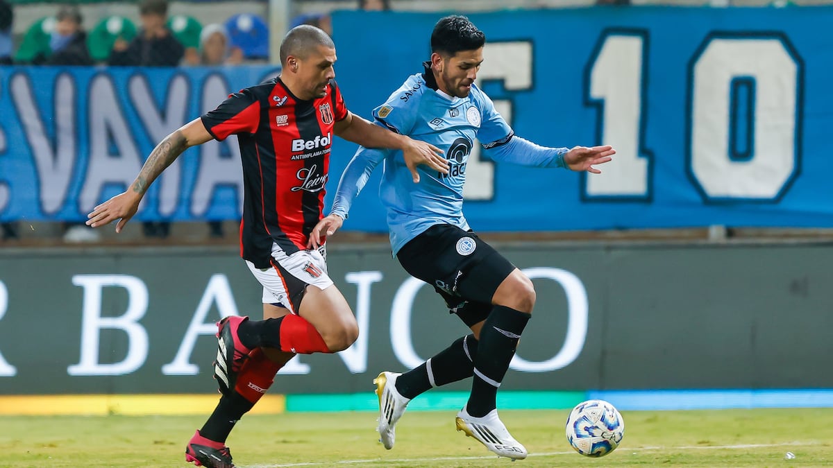 Belgrano en su partido ante Defensores de Belgrano. (Prensa Belgrano).