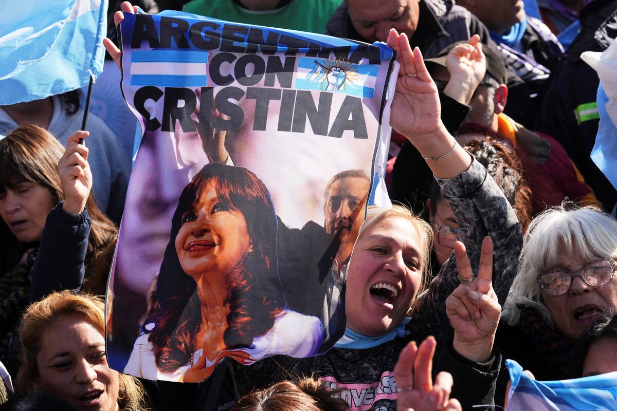 Las fotos de la marcha a favor de Cristina Kirchner. (AP)