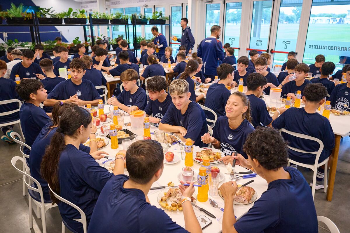 Campus Talleres: fútbol, valores y experiencias únicas para chicos y chicas. Del 16 al 20 de diciembre, niños y niñas podrán entrenar en el CARD Amadeo Nuccetelli y vivir el club desde adentro. (Prensa Talleres)