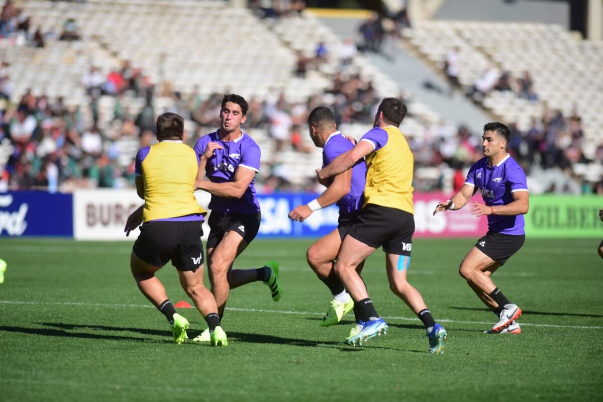 Entrenamiento abierto de Los Pumas en el Kempes. (José Gabriel Hernández / La Voz).