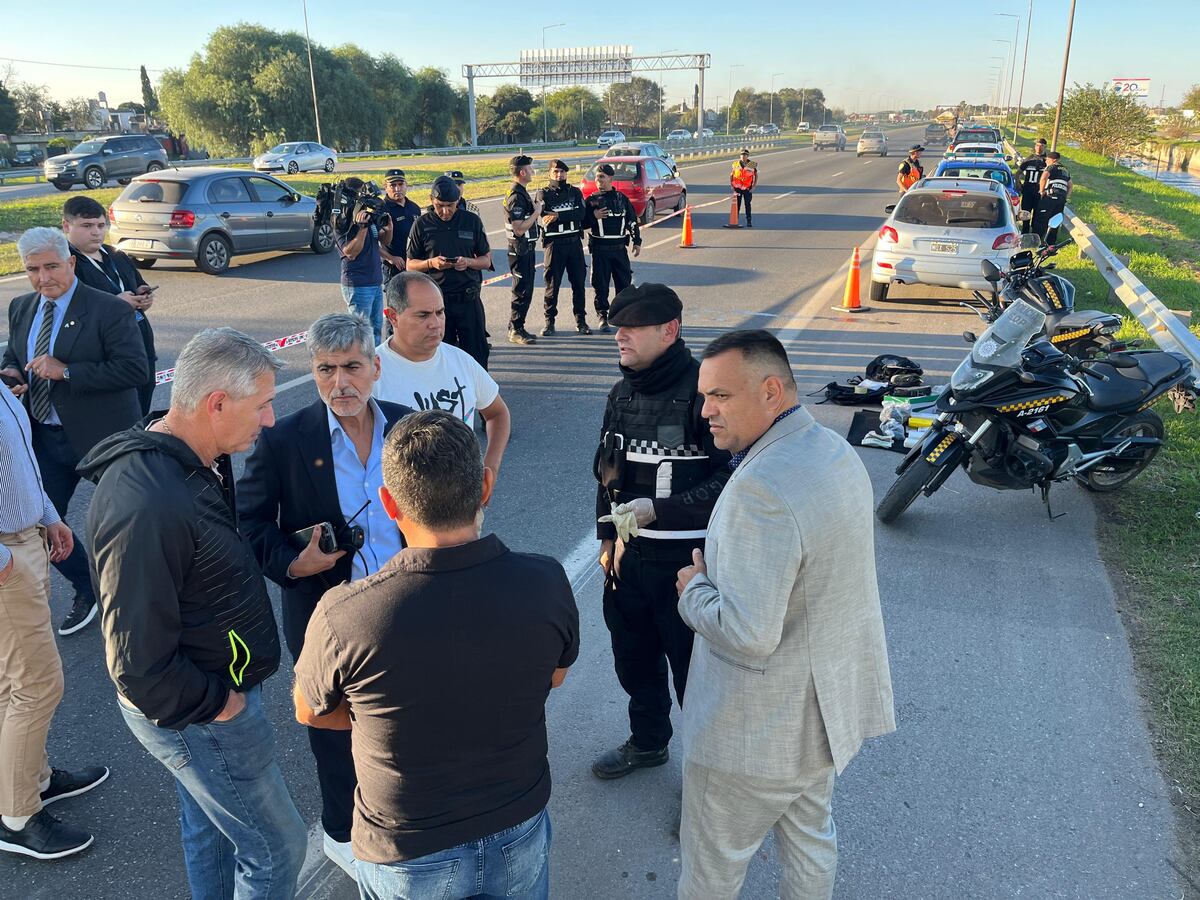 Descubrieron un importante cargamento de cocaína en plena Circunvalación: iba en un auto y con U$S 10.000. (Gentileza)