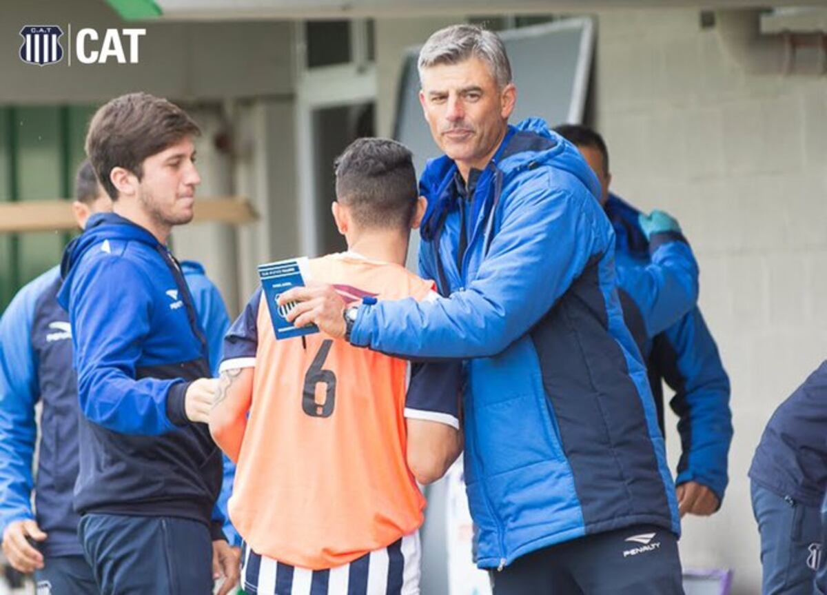 EL profesor Martín Audano seguirá conduciendo las prácticas del plantel hasta que asume el nuevo cuerpo técnico. Ya fue PF del primer equipo en 2010 y es institucional.