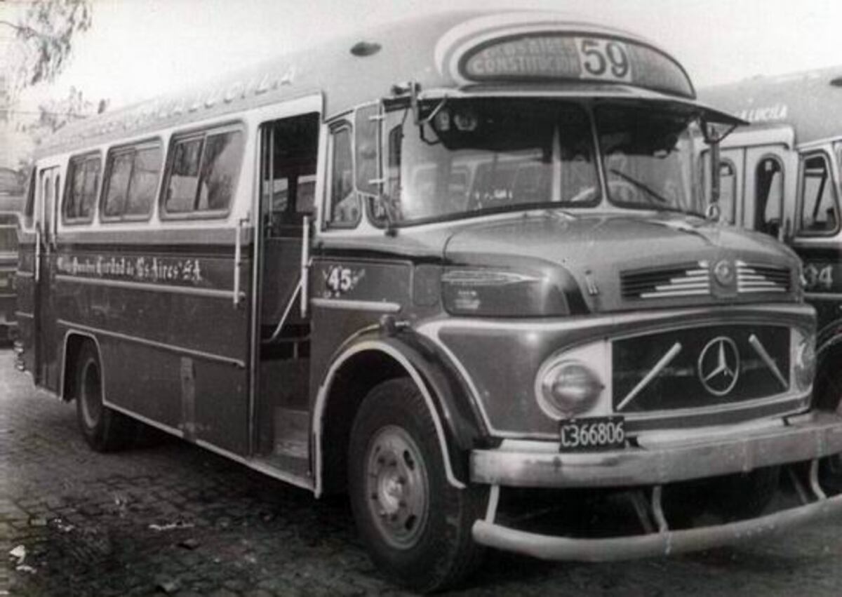 La línea 59, durante la década de 1970. (Archivo C.E.A.P.)
