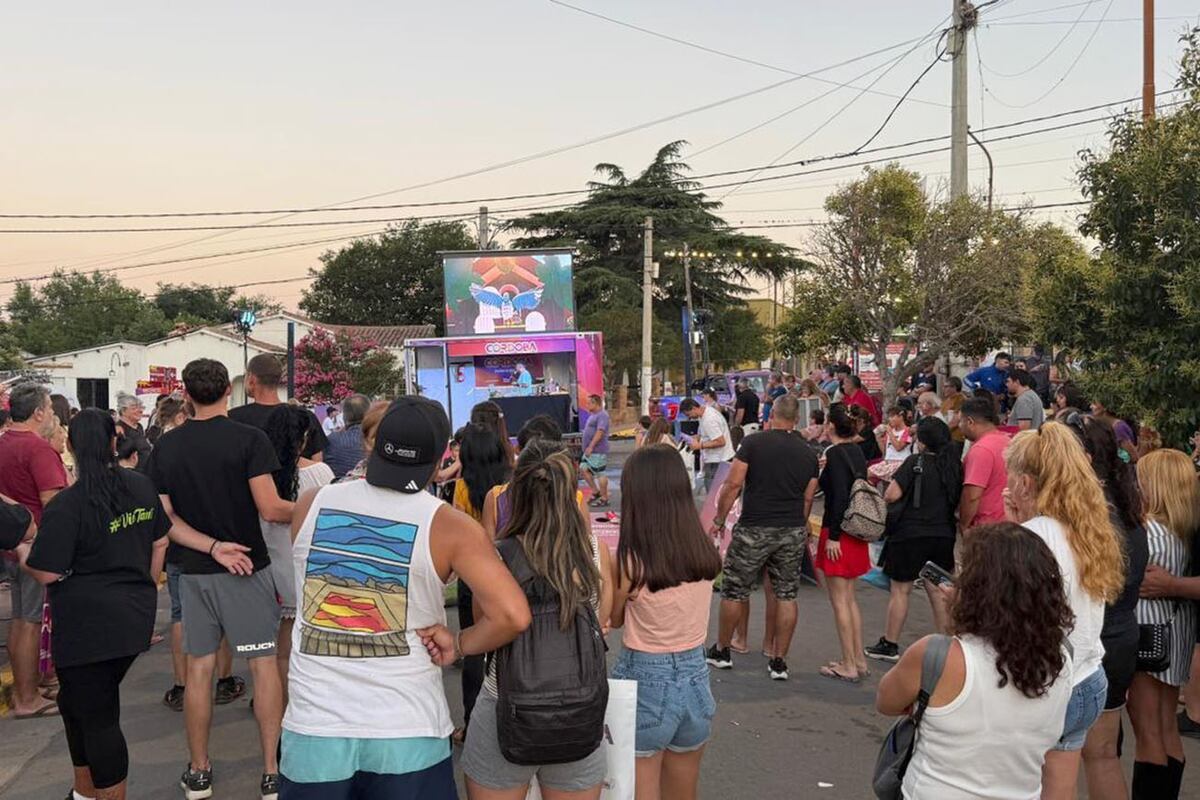La Agencia Córdoba Turismo está presente en los grandes festivales, en las celebraciones populares articulando animaciones, difusión y asistecia.
