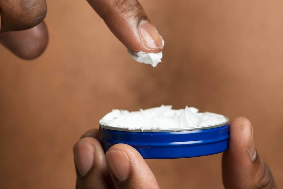 La OCU analiza la calidad de la crema Nivea de lata azul y esta es su conclusión sobre su capacidad de hidratación. (Freepik)