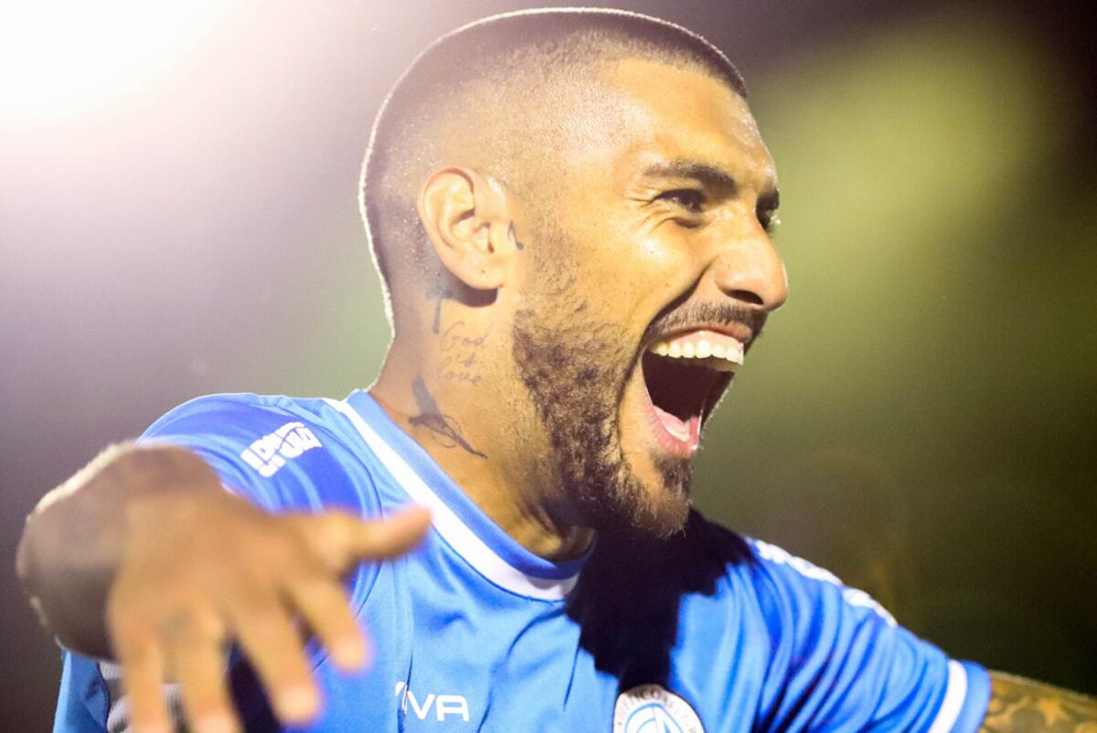Adrián Balboa en su etapa como jugador de Belgrano. (Prensa Belgrano)