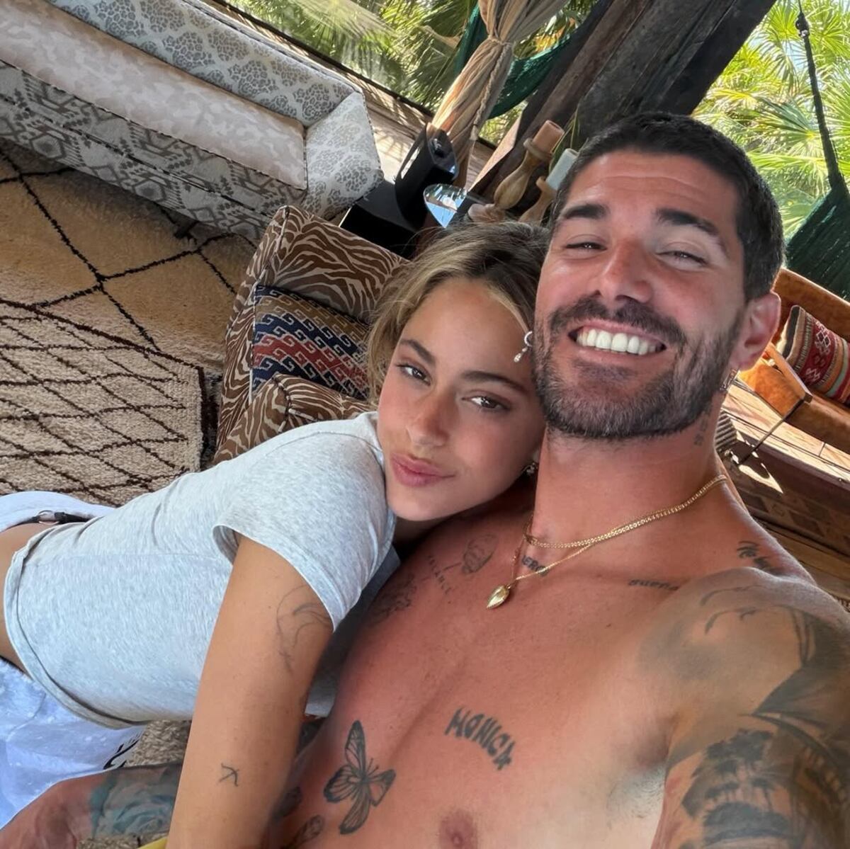 Las románticas vacaciones de Tini Stoessel y Rodrigo De Paul.
