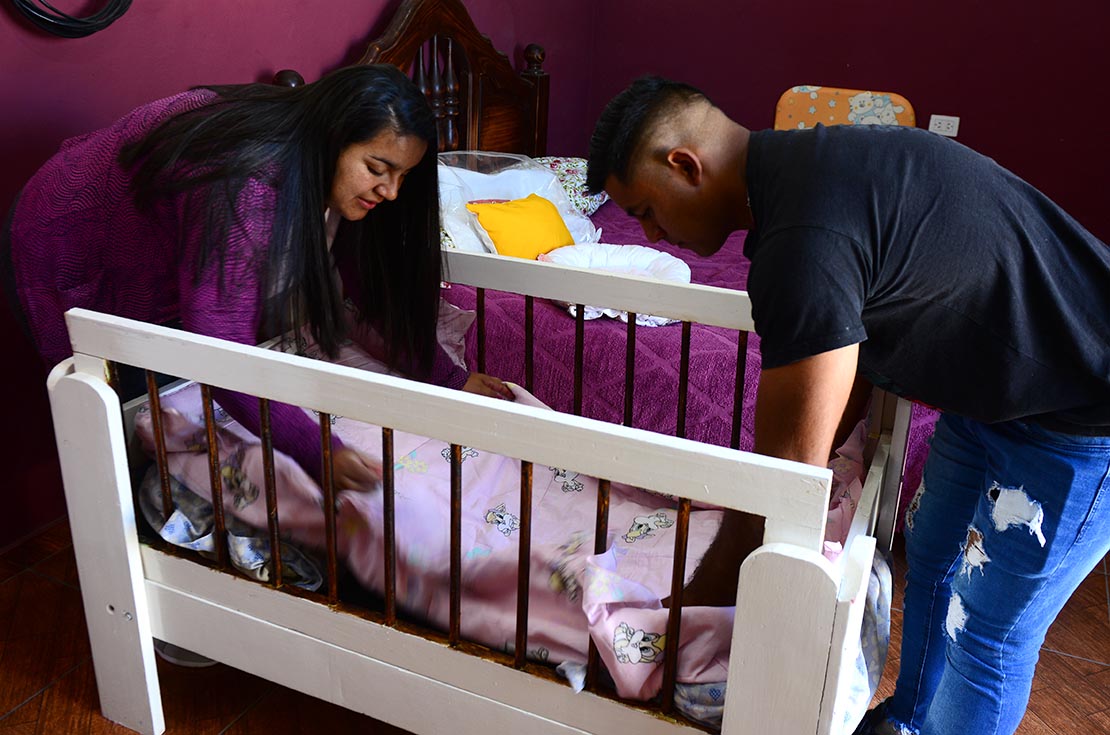 Carla y Esteban esperan una beba en los próximos meses.