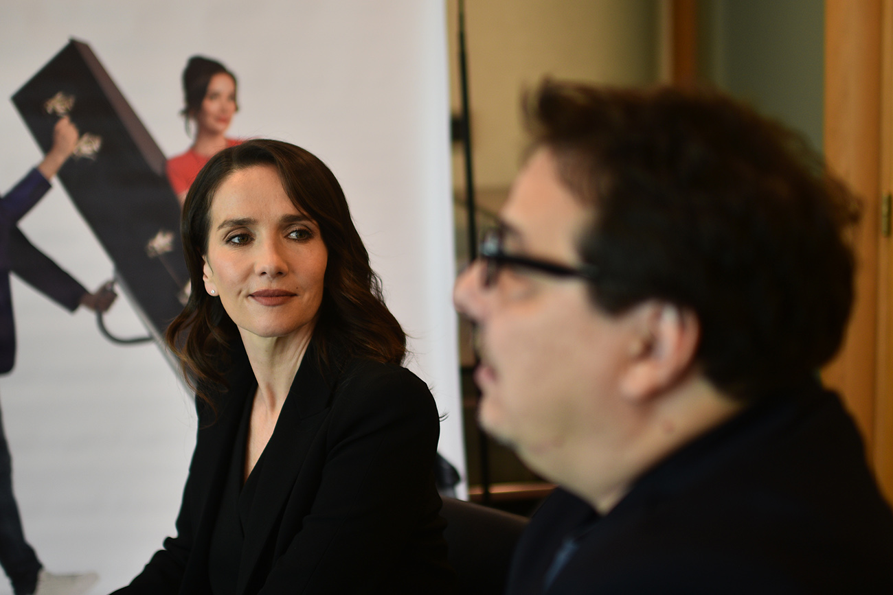 Rueda de prensa de Natalia Oreiro y Fernñan Mirás por el estreno de casi muerta Foto: (Pedro Castillo / La Voz)