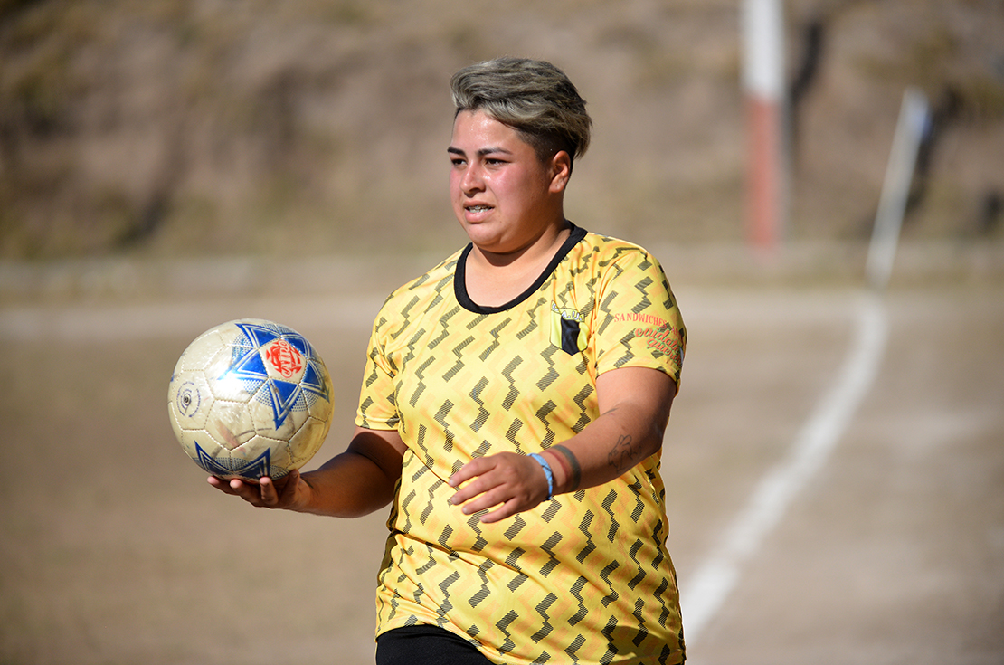 La vuelta del fútbol femenino en Córdoba. (José Gabriel Hernández)