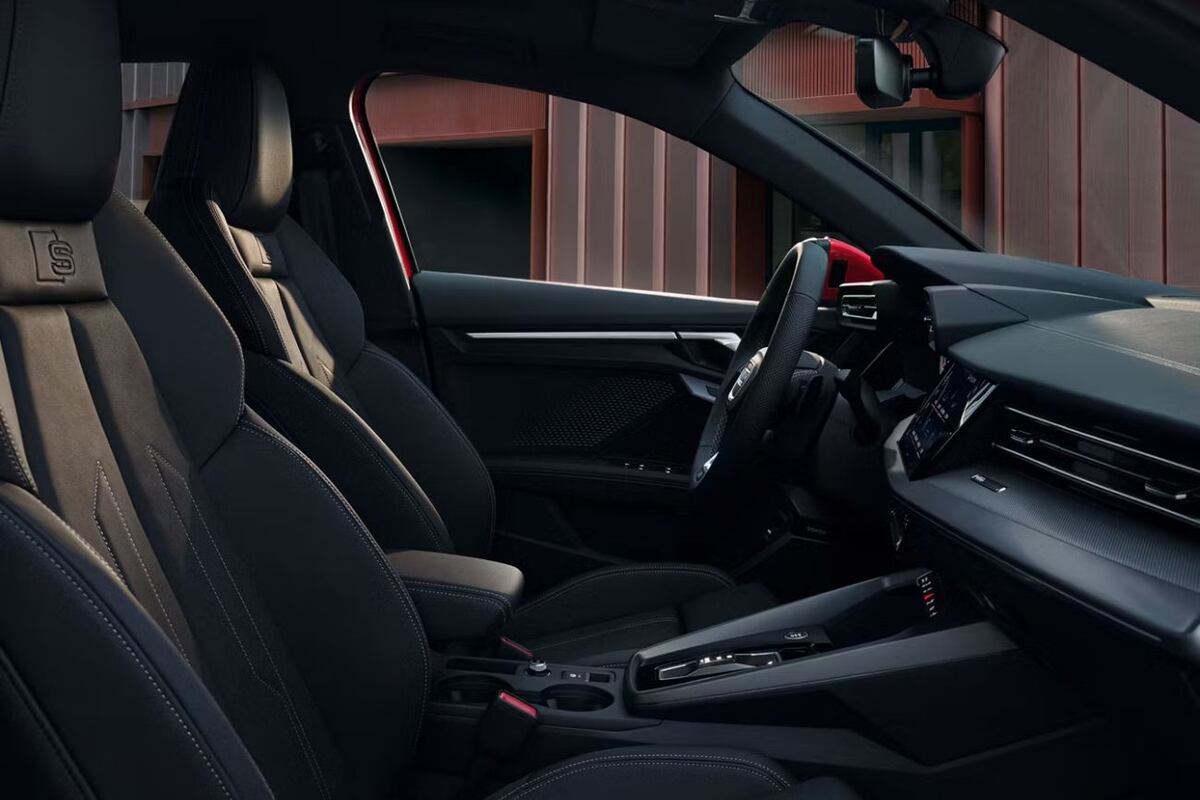 Audi A3.