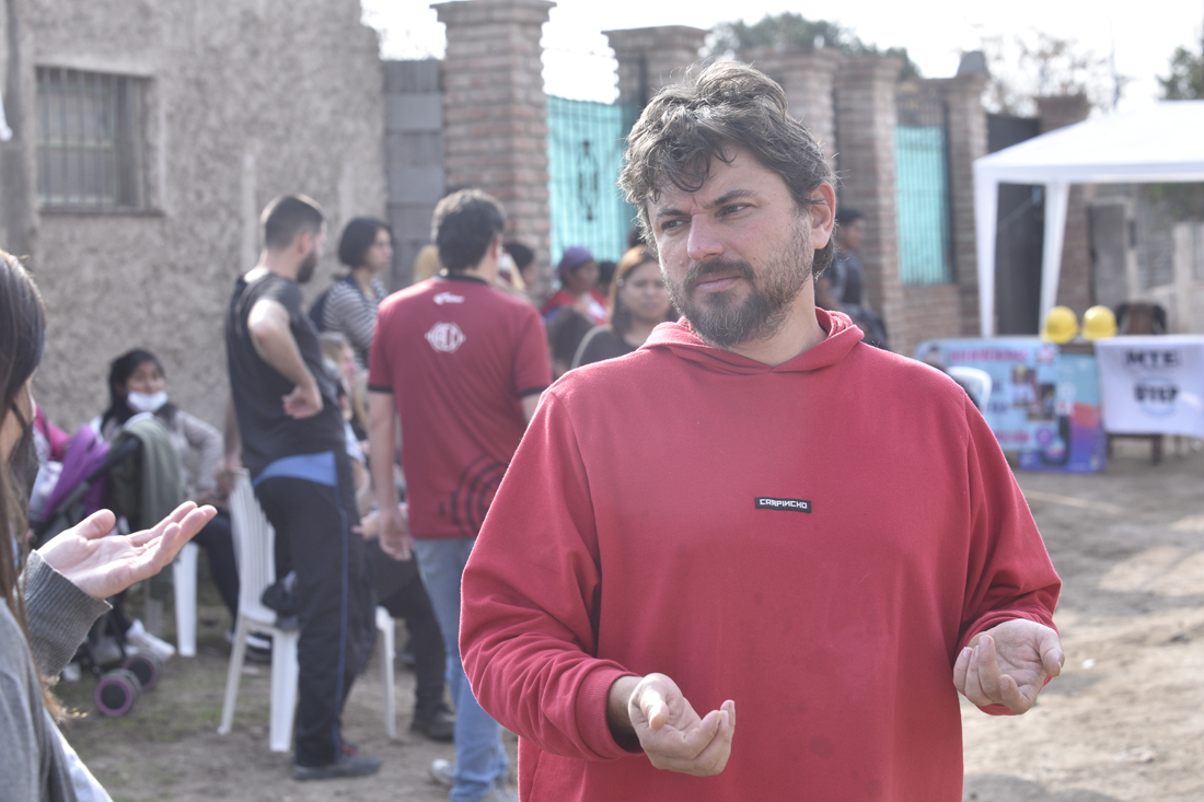 Juan Grabois inaugura unas casas y remodelaciones en Córdoba. (Ramiro Pereyra / La Voz)
