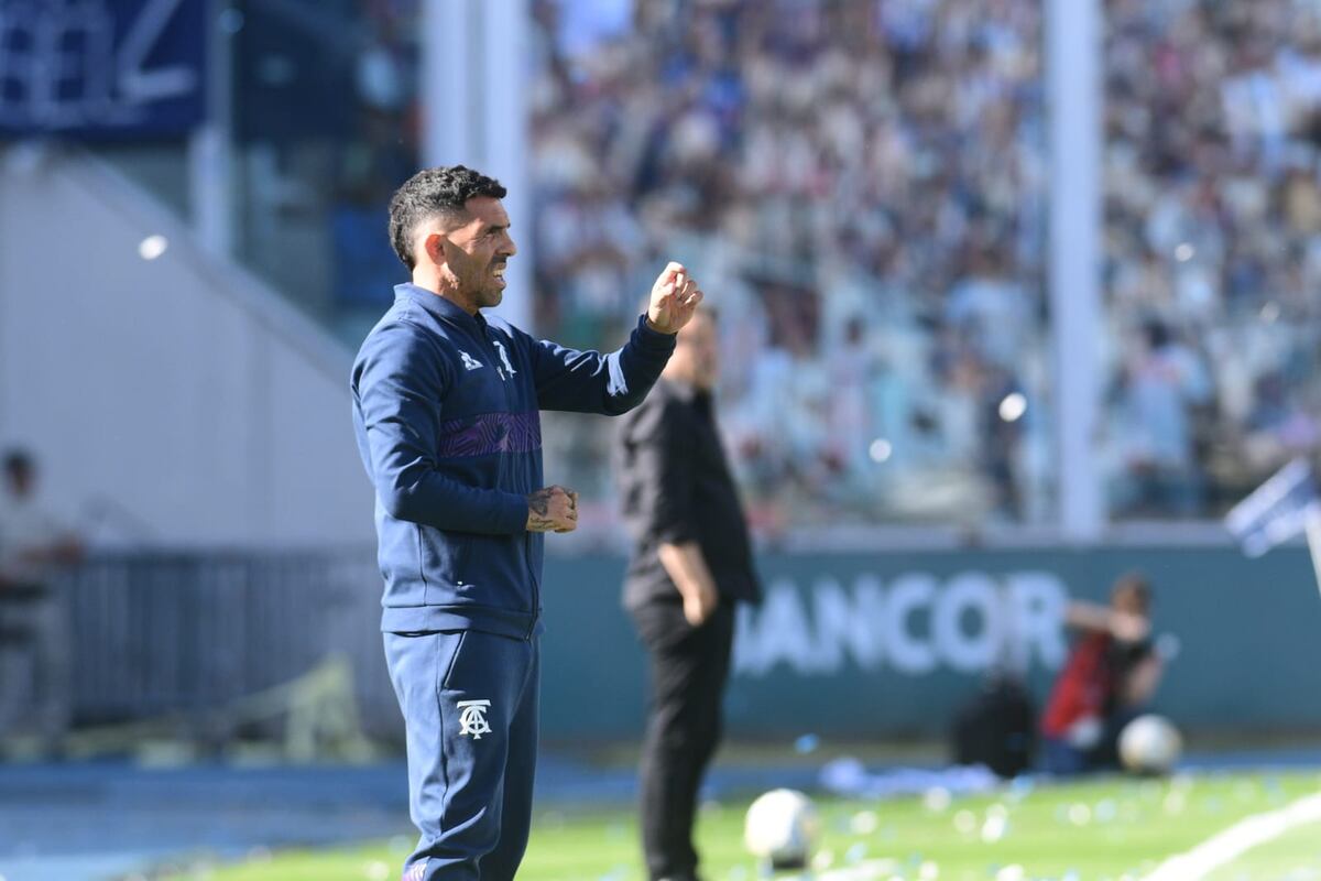 Talleres ante Belgrano, por la fecha 11 del Torneo Clausura. (Ramiro Pereyra / La Voz).