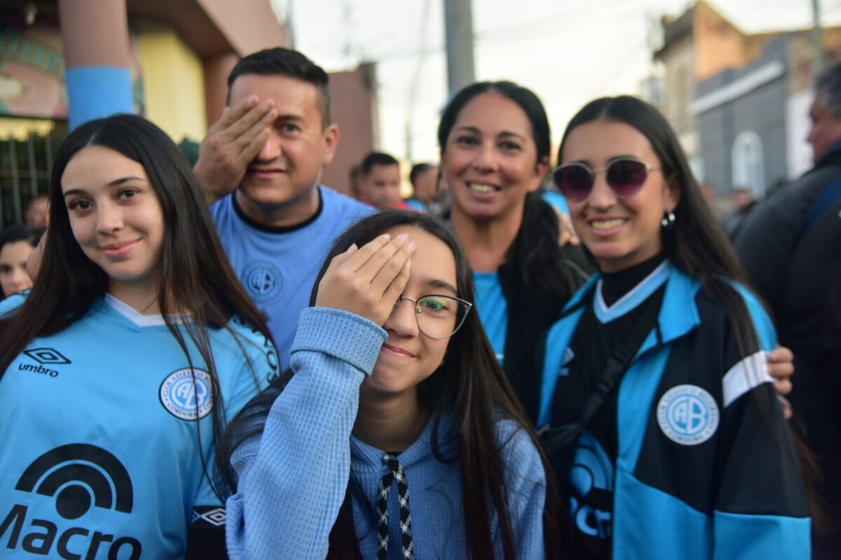 Cara 'e Cancha de Belgrano en la previa del partido con Racing en el Gigante de Alberdi. (Javier Ferreyra / La Voz)
