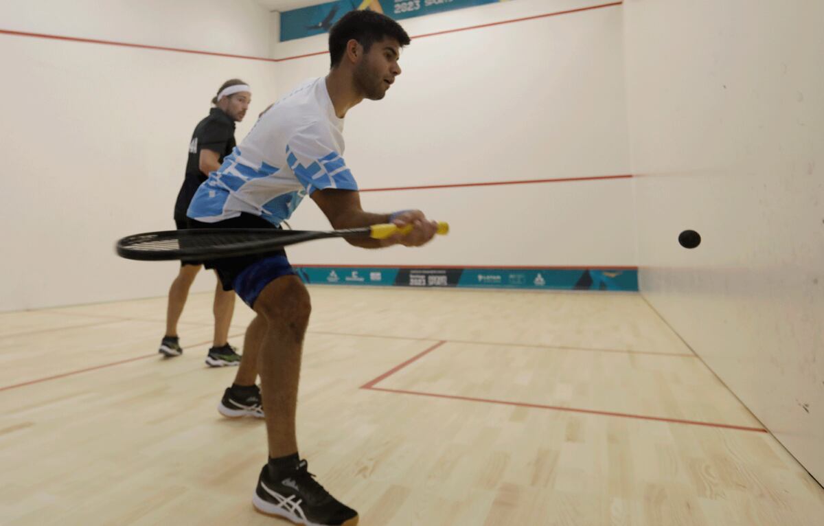 Jeremías Azaña en acción en su debut panamericano en Santiago 2023. (Nicolas Klein/Santiago 2023 vía Photosport)