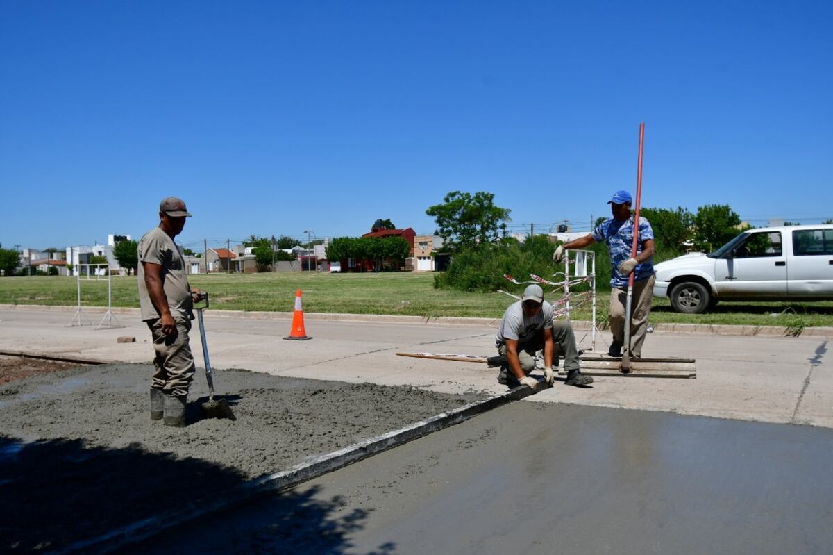 Avanzan los trabajos para completar la pavimentación de avenida Trigueros