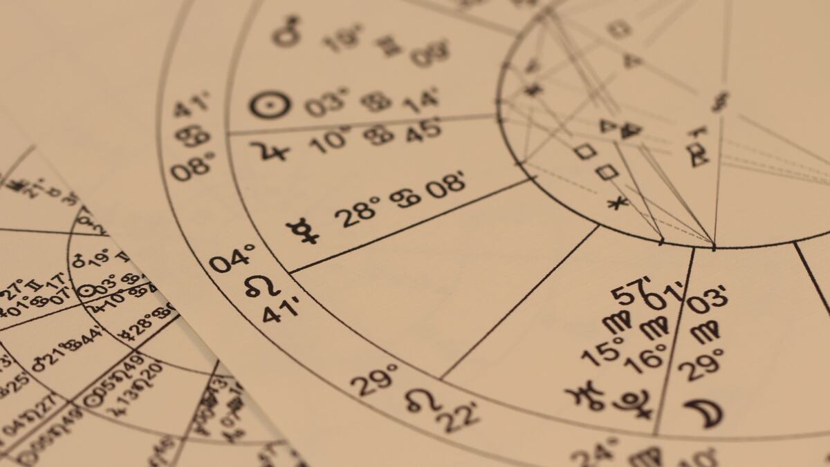 Horóscopo de hoy: descubre qué te depara el universo este domingo 22 de febrero de 2026.