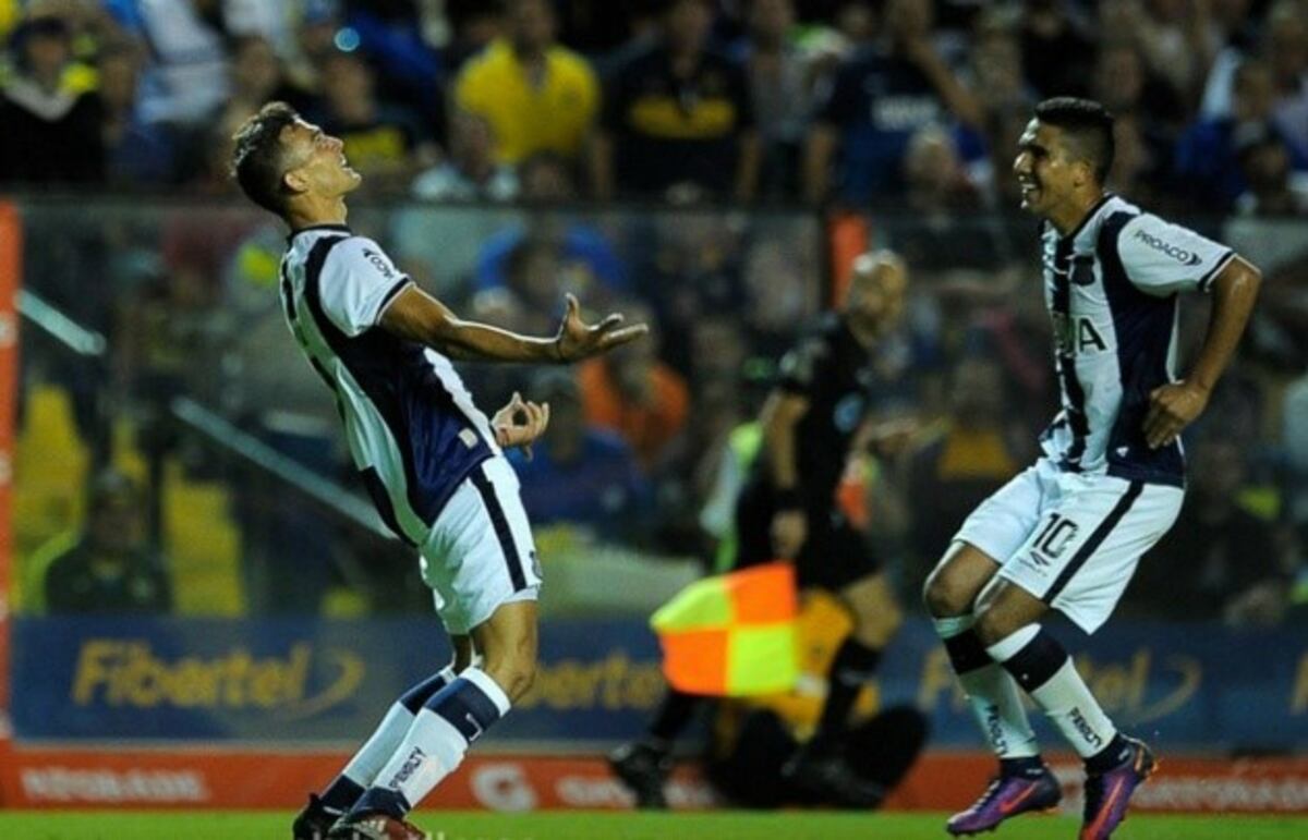 Aque triunfo histórico en la Bombonera. Por Ramis y Reynoso. Desde la temporada 2016/2017 que no había un 10 y 9 de la cantera y siendo determinantes.