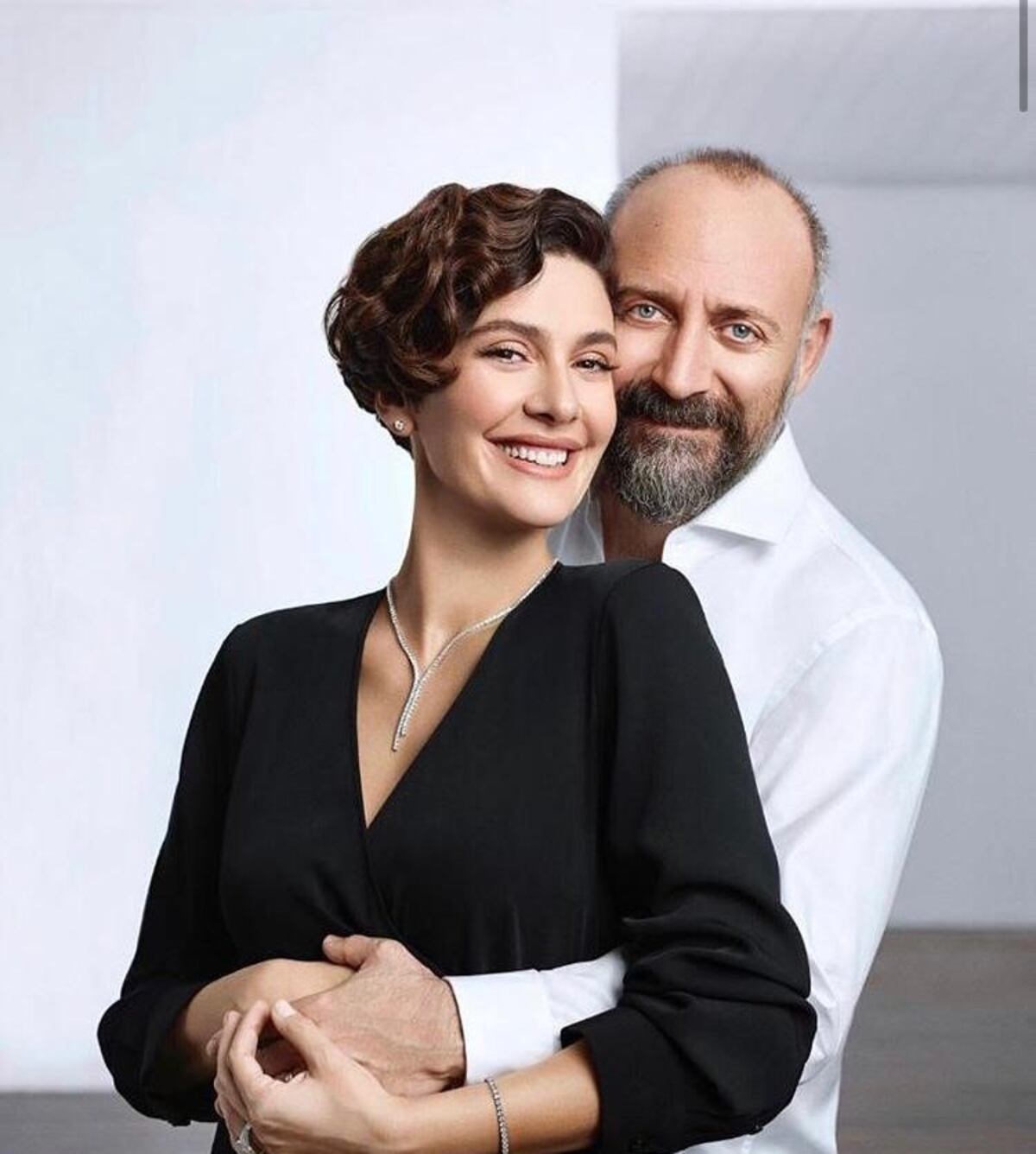 Bergüzar Korel y Halit Ergenç están esperando su tercer hijo.