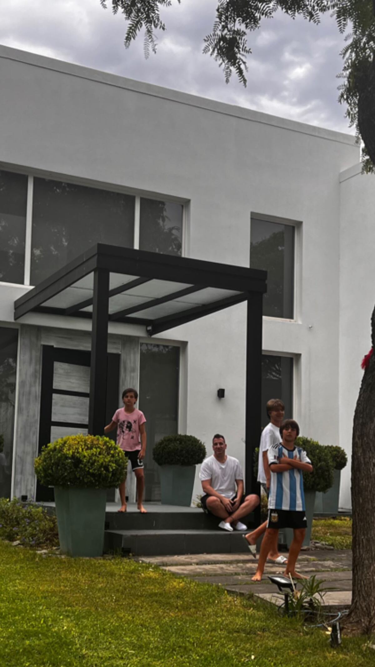 Wanda Nara compartió un día con sus hijos y Maxi López. (Fotos de Instagram: @wanda_nara)