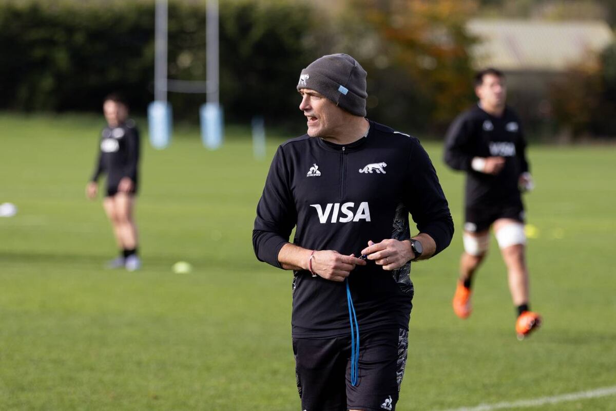 Felipe Contepomi, head coach de Los Pumas, en el camp de entrenamiento de Londres. (Prensa Los Pumas)