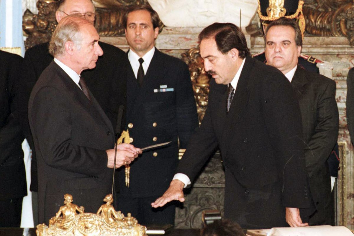 Carlos Becerra jura como Secretario General de la Presidencia. (La Voz / Archivo)
